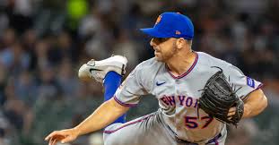 Mets recall Kevin Herget, option Xzavion Curry