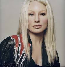 T O R I P H O R I A Images Strange Little Girls Tori Amos Famous Girls Girl Dancing Thanks to everyone for helping keep this site going. tori amos famous girls girl dancing