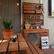 みんなの室外機を隠すアイデアがスゴい all about オールアバウト 室外機カバー diy 室外機カバー ホームdiy