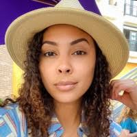 200+ "Strudwick" profiles