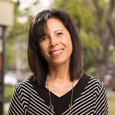 Paula Kahn's Instagram, Twitter & Facebook