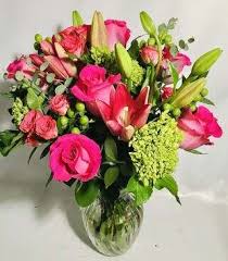 Nyc flower delivery from new york s luxury florist jerome florists serving manhattan soho tribeca times square midtown murray hill kips bay upper floral 1 summer flowers delivery deal of the day biggest freshest arrangement. Flower Delivery Upper East Side Flowers Delivery Nyc