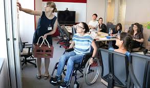 Dacă firmele nu angajează persoane cu handicap contravaloarea salariilor acestora se virează la bugetul statului, ori achiziţionează produse şi servicii de dar în judeţul gorj angajatorii nu preferă să angajeze persoane cu handicap, nici nu vor să vireze contravaloarea salariilor către bugetul de stat. Angajare Fundatia Motivation Romania