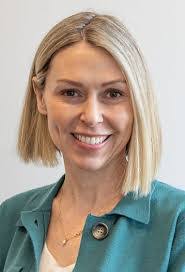 Kara Brogan's Instagram, Twitter & Facebook