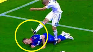 Emil forsberg hätte die ukraine fast allein besiegt. Top 10 Brutal Fouls In Football History Shareonsport Com