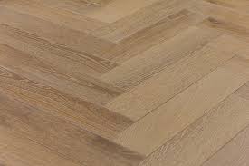 V4 zigzag is a bevel edged engineered parquet block which does not require sanding and filling. V4 Flooring Zigzag Herringbone Jt Flooring