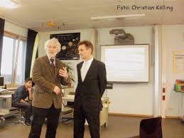 Afp die aufarbeitung der plagiate in franziska giffeys doktorarbeit ist um weitere possen reicher. Oben Hui Photovoltaik Anlage Auf Der Neukollner Heinrich Mann Schule Eingeweiht Facetten Magazin Neukolln