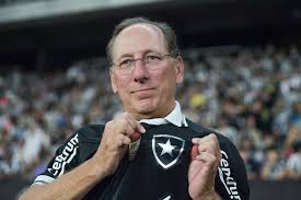 Botafogo em crise financeira: dívidas com jogadores e ordem de cortes causam incerteza na SAF