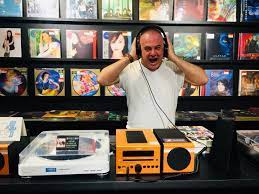 Tune In Now My 2 Hrs Mix On Air On Scientific Radio Asia Listen It Here Live Https Www Scientificsound Asia Radio