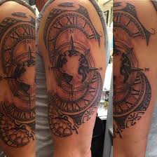 tattoo clock kompass maori combi by fortuna15 deviantart com on deviantart tattoos clock tattoo tattoo studio