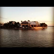 George Straits House In Rockport Tx How Funny How Rumors Will Go On For Years My Husband Was The Master E George Strait House George Strait Coastal Homes