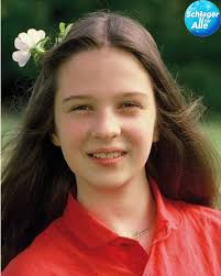 Daumen hoch, wenn ihr sie sofort erkannt habt! 👍👍#wirvermissendich 👉️  JETZT die Lieder von unserer Andrea Jürgens auf Spotify anhören:  https://spoti.fi/4fJGjHc