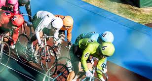 At the beginning of each race, those fans receive information on . Keirin Im Tachikawa Velodrome Nipponya