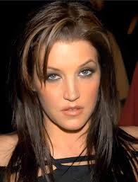 Lisa Marie rehearsing backstage with T-Bone in her dressing room. Photo  taken