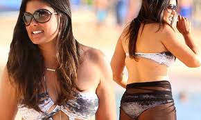 Rachel Roy, 40, shows off her derriere in tiny bikini on holiday in  Barbados | Daily Mail Online