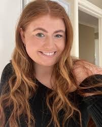 Hannah Connolly's Instagram, Twitter & Facebook