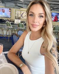 Heather Ham's Instagram, Twitter & Facebook