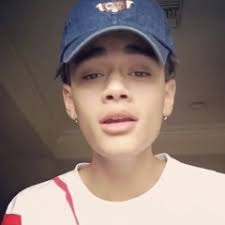 Listen to 10,000 Hours Performance x PRETTYMUCH by prettymuch los angeles  in prettymuch <3 playlist online for free