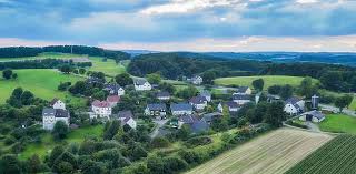 Sie suchen rat zu fragen rund um ihre immobilie? Nrw Setzt Auf Landleben Dorferneuerungsprogramm Ausgeweitet Haus Grund Koln Bonn Wesseling Und Umgebung E V