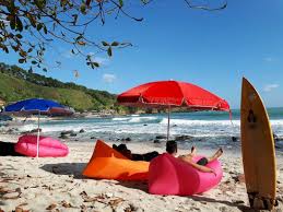 Disebut fasilitas kok ya kurang tepat ya, mungkin lebih tepat disebut spot ya?! Pantai Menganti Kebumen Pinhome