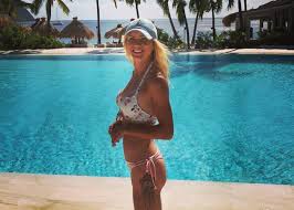 Elina defeated the dutch kiki bertens in. Elina Svitolina V Bikini Sygrala V Bilyard Korrespondent Net