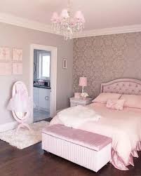 Nah, itu dia beberapa kombinasi cat dan warna yang bisa kamu gunakan untuk kamar tidur yang mungil nan aestetik. Lingkar Warna 35 Dekorasi Kamar Anak Warna Pink Pastel Dan Biru Bergaya Minimalis Modern