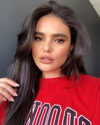 What a face beat…💄🪄 1. The End results 2. In the process 3. Almost done  3. The magic man , the oh so talented @just_francois ~ Love jou werk Bokkie  🖤💄♥️ #filmset #