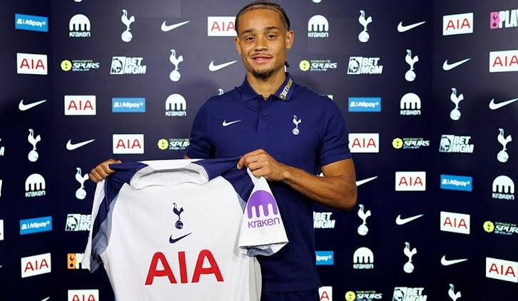 Xavi Simons atuou pelo Tottenham