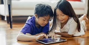 Banyak objek gambar yang bisa diwarnai anak anda misalnya binatang ada singa, gajah, jerapah, badak, kucing, kelinci dan juga ayam. 10 Permainan Game Edukasi Anak Yang Mendidik Dan Bikin Pintar