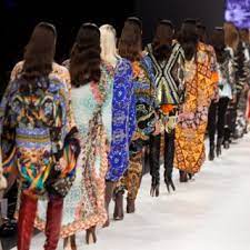 Analise De London College Of Fashion 59 Caracteristicas E Destaques