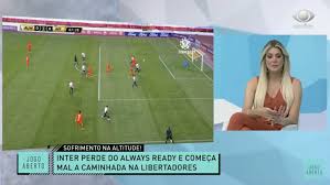 Danilo ainda entrevistará a apresentadora renata fan. Renata Fan Nao Aprova Estreia Do Internacional Na Libertadores Ridiculo Lance