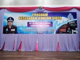 Ibu pejabat daerah ini terletak di sungai jawi. Cyber Crime Awareness Program By Rmp Ipd Seberang Perai Utara At Dewan Bunga Raya Mcpf Penang