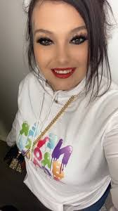 Tonia Proctor's Instagram, Twitter & Facebook