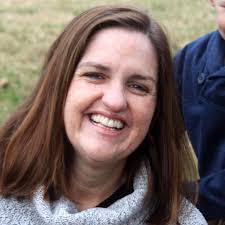 Linda Nobrega's Instagram, Twitter & Facebook