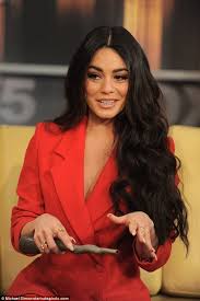 Vanessa Hudgens Has Completely Lost Contact With Zac Efron Long Hair Styles Long Black Hair Vanessa Hudgens Hair