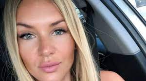 Közkívánatra én, hódi pamela létre hoztam ezt a hivatalos oldalt! Hodi Pamela I Have A Difficult Time Behind Me