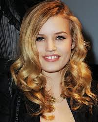 29, born 12 january 1992. Zahne Prominente Luckenbusser Stars Mit Zahnlucke Brigitte De