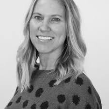 Becky Layton's Instagram, Twitter & Facebook