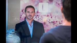 Une multitude de personnages aux destins contemporains dans un montpellier moderne traversent un si grand soleil. France 2 Un Si Grand Soleil Par Jeremy Banster Youtube