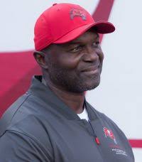JoeBucsFan.com - The most popular Buccaneers blog ever. Edgy 