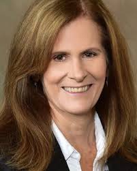 Sandy Henke's Instagram, Twitter & Facebook