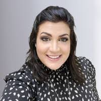 Natalie Pena's Instagram, Twitter & Facebook