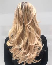 sometimes simplicity is key leylas client has a naturally long beautiful hair and wanted it highlighted thro curly blowdry long hair bouncy hair blow dry hair