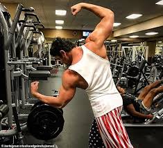 At my wedding in 2005, i weighed 56kgs and was 183cm tall. Gomad Gallon Of Milk A Day Bodybuilding Diet Is Health Risk Express Digest