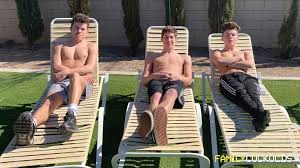 Exclusive: Gay Porn Identical Twin Brothers Silas And Drake (a.k.a. The  Baconator Twins) Make On-Screen Debut TOGETHER Tag-Teaming Their Step Mom |  STR8UPGAYPORN