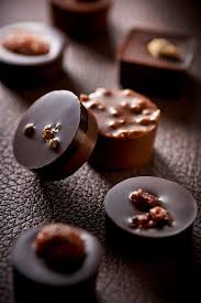 Chocolats Au Praline Pascal Caffet Chocolat Chocolat De Luxe Recette Chocolat