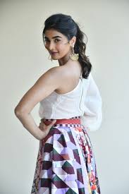 Ala vaikuntapuramlo dialogues | samajavaragamana full video song. Pooja Hegde Stills During Telugu Movie Ala Vaikuntapuramlo Success Meet South Indian Actress Photos And Videos Of Beautiful Actress