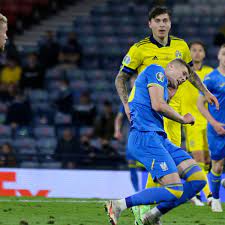Ukraine broke the deadlock when a passing move just before the half hour found oleksandr zinchenko at the back post and his. Nns3tjw9tub6em