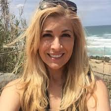 A moment in time, having no idea this would be the last time I played for  Bubba. He was so intricately and flamboyantly woven through the fabric of  my life and I'm