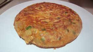 Tortilla Espanola Tortilla De Patatas Con Chorizo Cebolla Y Pimientos Cocina Sencilla Rica Y Economica Recetas Mediterraneas Comida Recetas Faciles